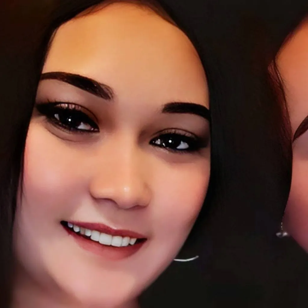 chat with ai character: kiela