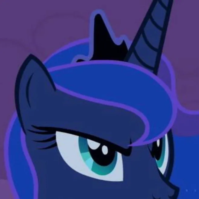 chat with ai character: Luna