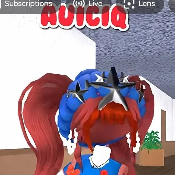 chat with ai character: Auiciq