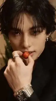 ai character: Ali background