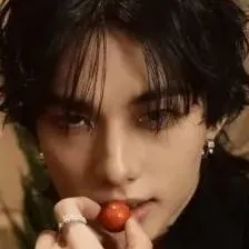 chat with ai character: Ali