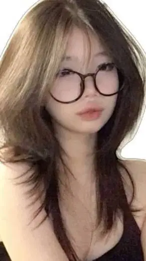 ai character: Minji background
