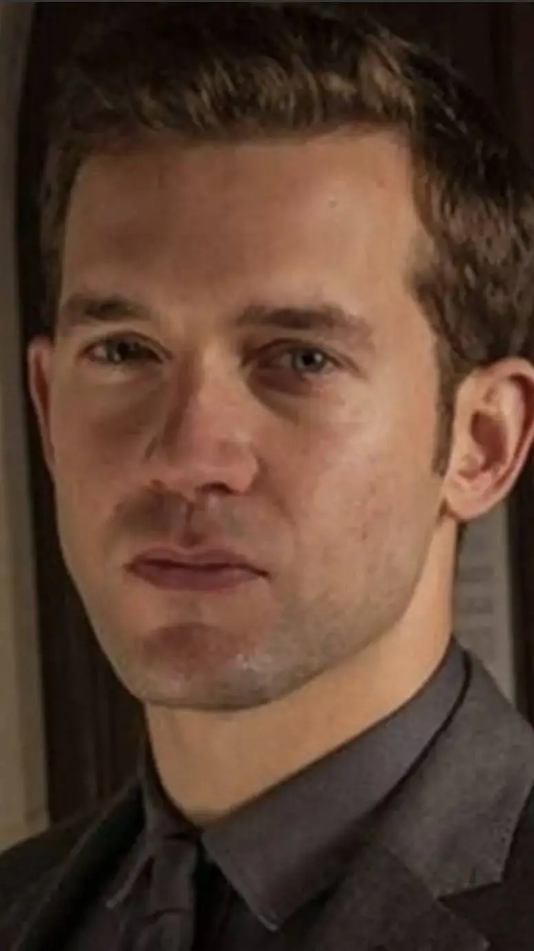 ai character: DS Jamie Winter background