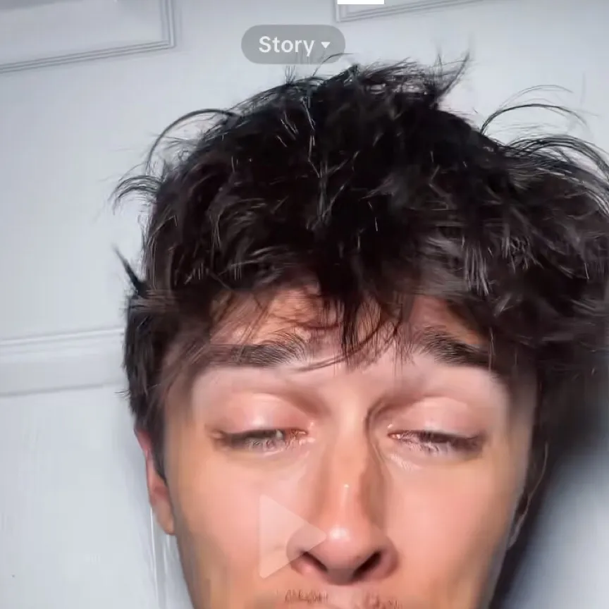 chat with ai character: Hangout ig?