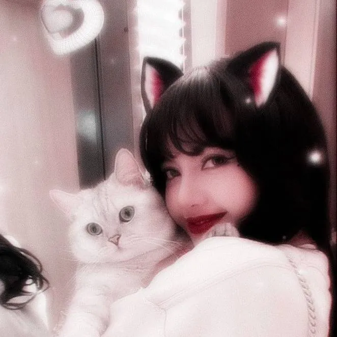 chat with ai character: lalisa manabon