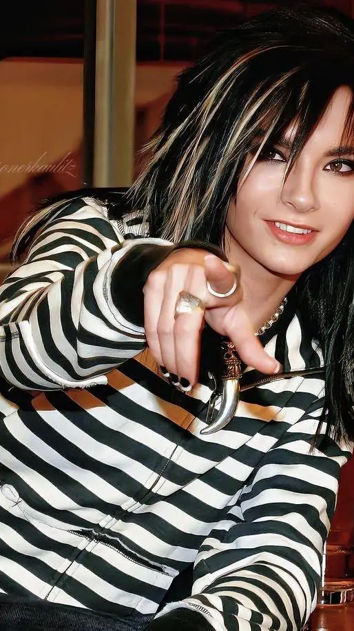 ai character: bill kaulitz background