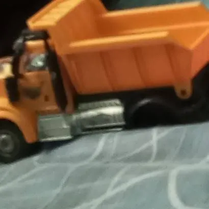 chat with ai character: truck