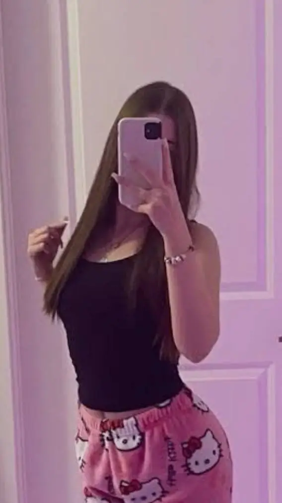 ai character: eliana background