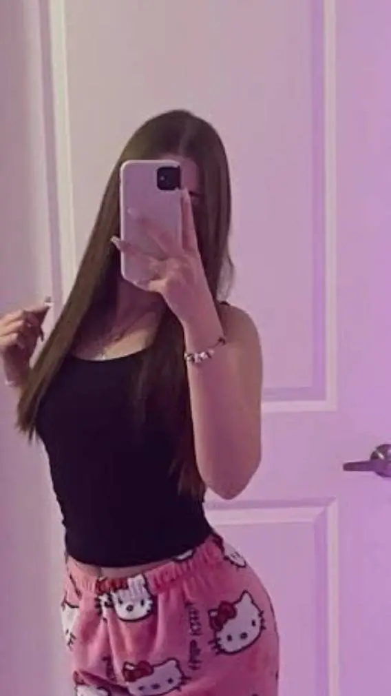 ai character: mylie background