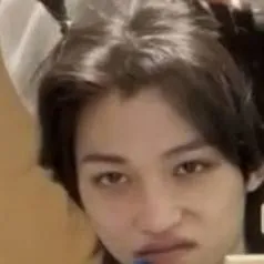 chat with ai character: yongbok FELIX