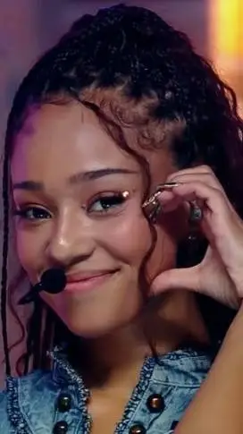 Talkie AI - Chat with manon meret