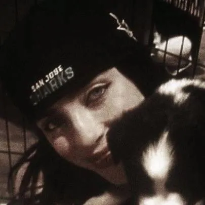 chat with ai character: Billie💗