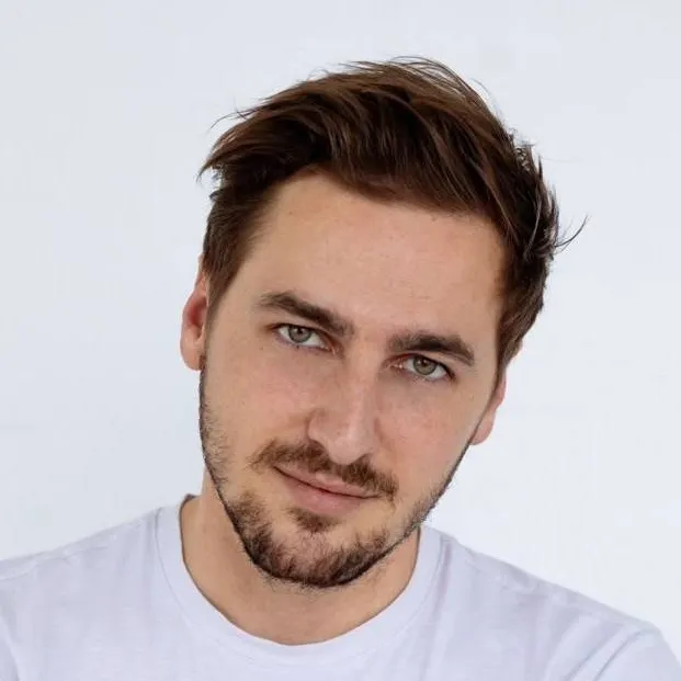 chat with ai character: Kendall Schmidt