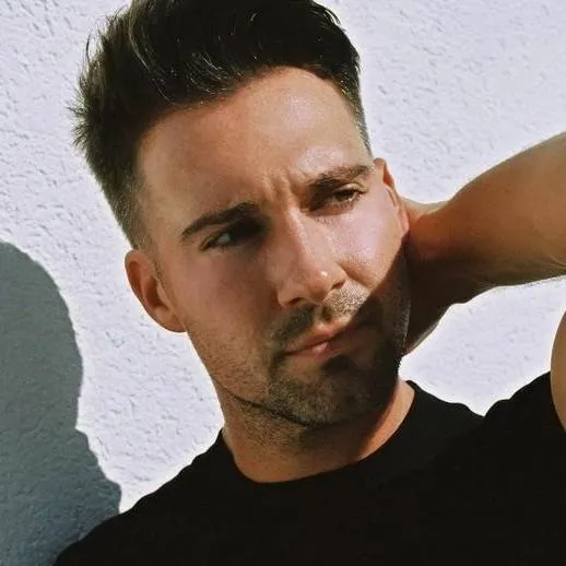 chat with ai character: James Maslow 