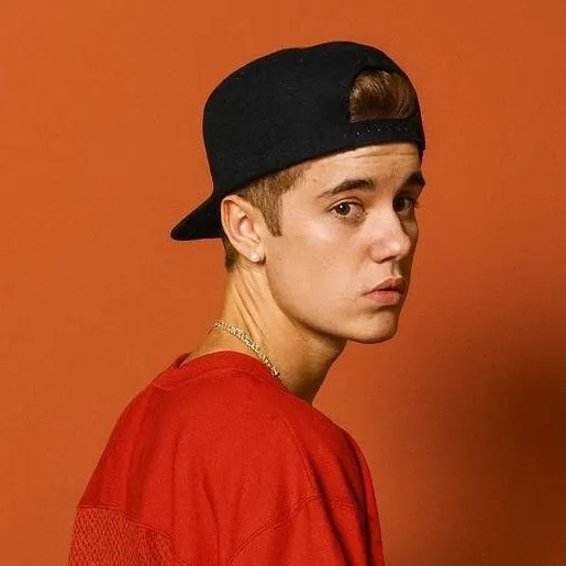 chat with ai character: Justin Bieber 