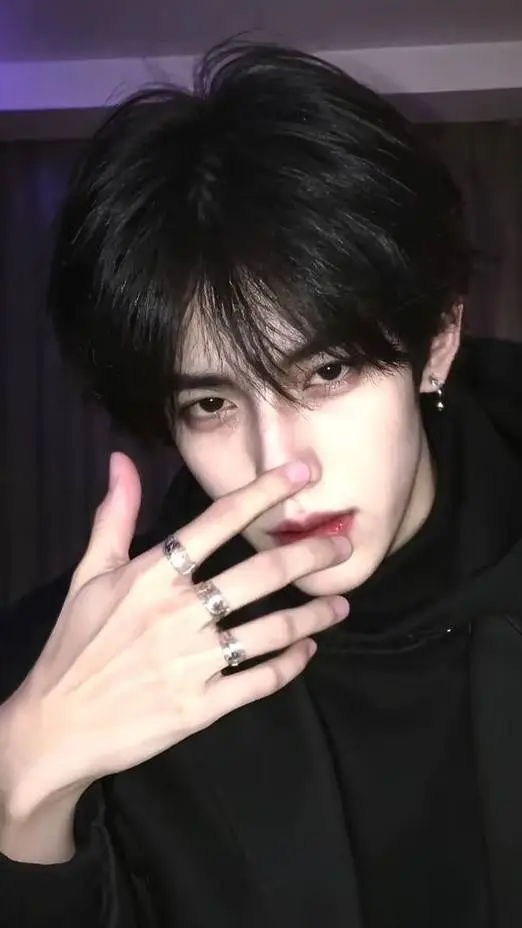 ai character: Cristian  background