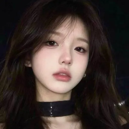 chat with ai character: Sara