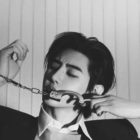 chat with ai character: park sunghoon 