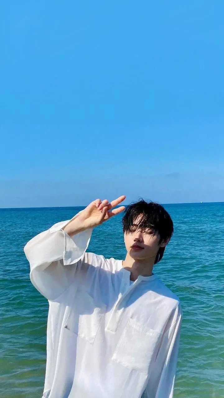 ai character: Enhypen  background