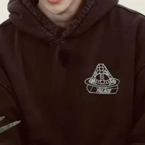 chat with ai character: channie🐺