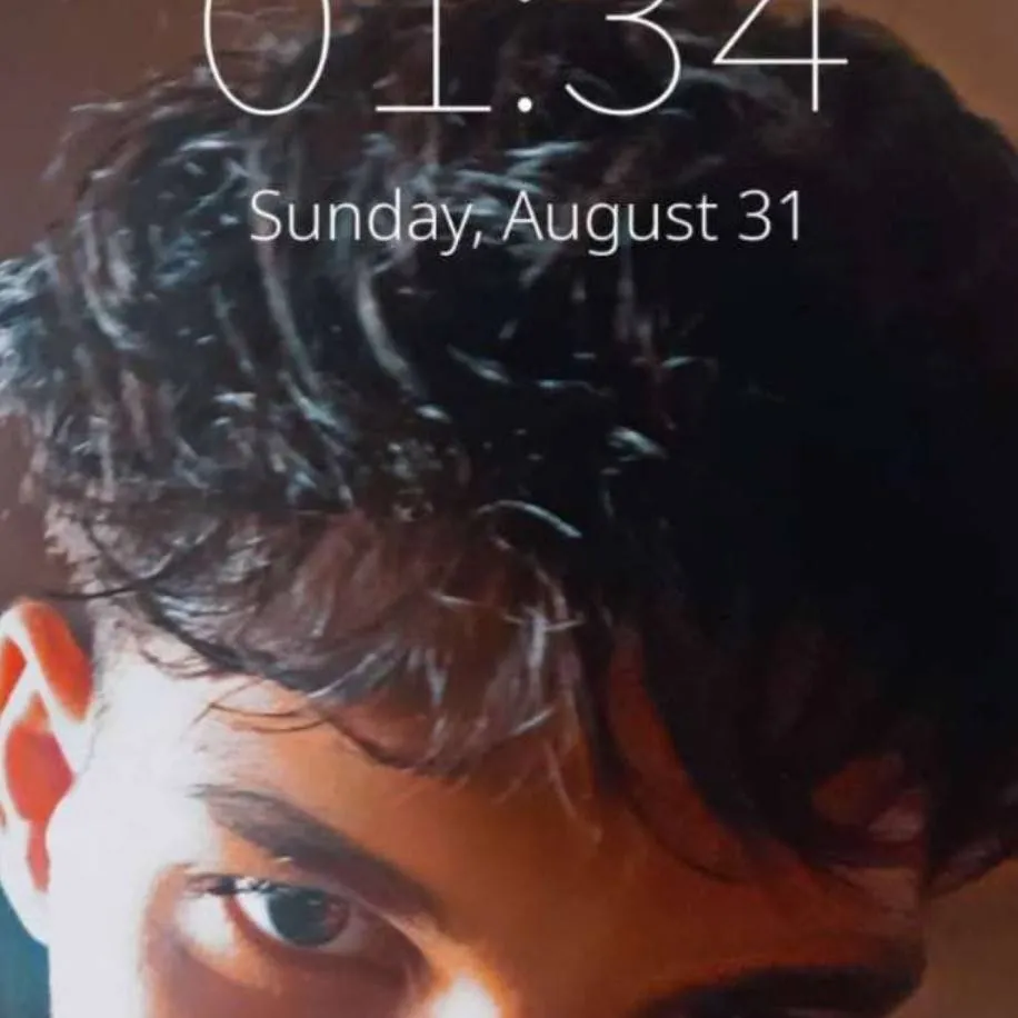 chat with ai character: janika