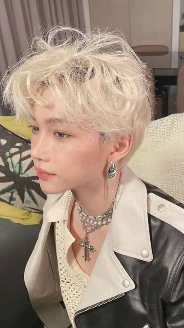 ai character: felix background