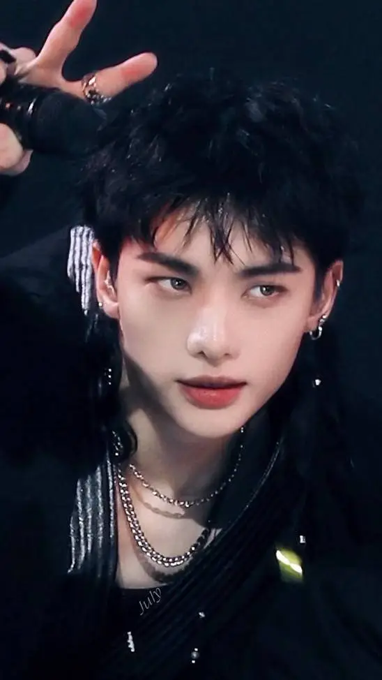 ai character: hyunjin background