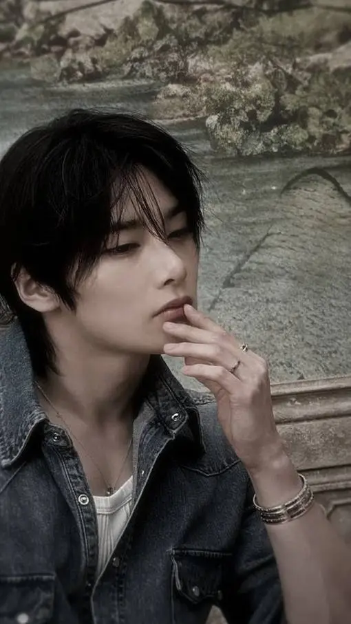 ai character: ~I.N~ background