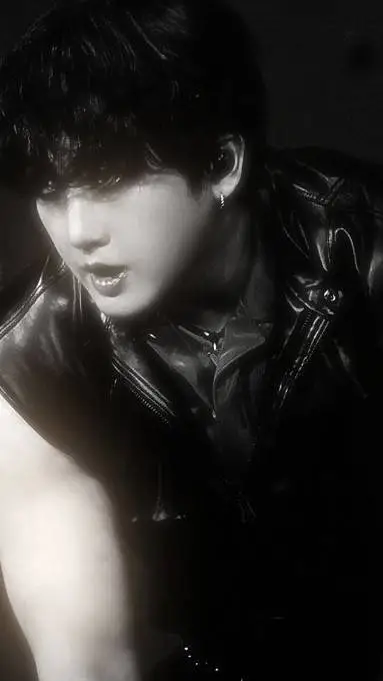 ai character: 𝓒𝓱𝓪𝓷𝓰𝓫𝓲𝓷♡ background