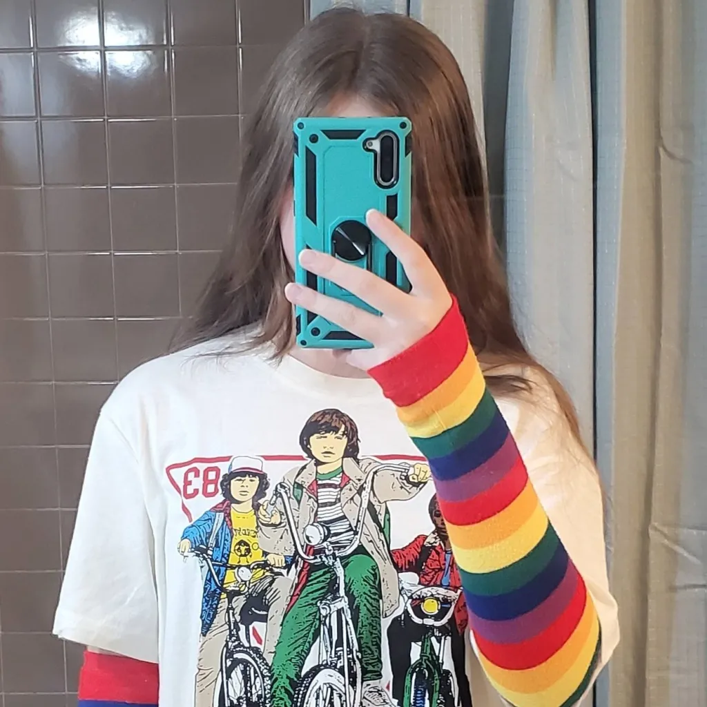 chat with ai character: Liz~