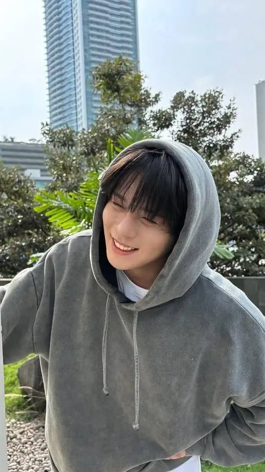 Talkie AI - Chat with Choi JongHo. 