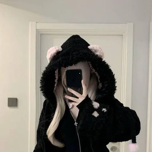 chat with ai character: kiyara