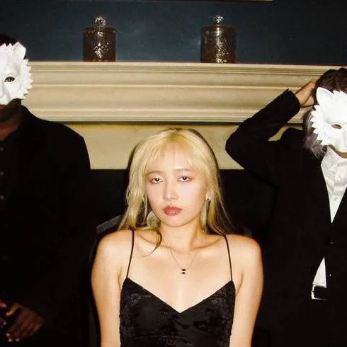 chat with ai character: Hannah bangh 