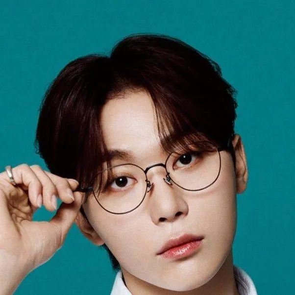 chat with ai character: Seungaaaaaawn💋💗🩷