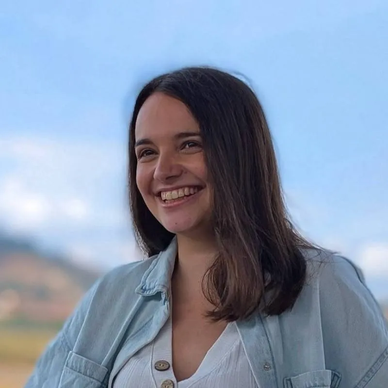 chat with ai character: Sarahoria