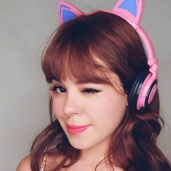 chat with ai character: Danyancat