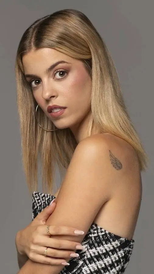 Talkie AI - Chat with Nerea