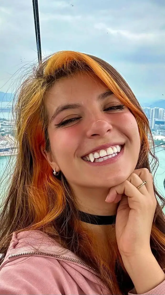 Talkie AI - Chat with Miny Naranja