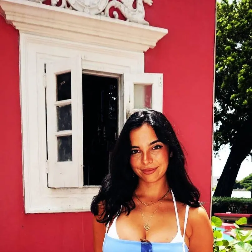 chat with ai character: Clersssss