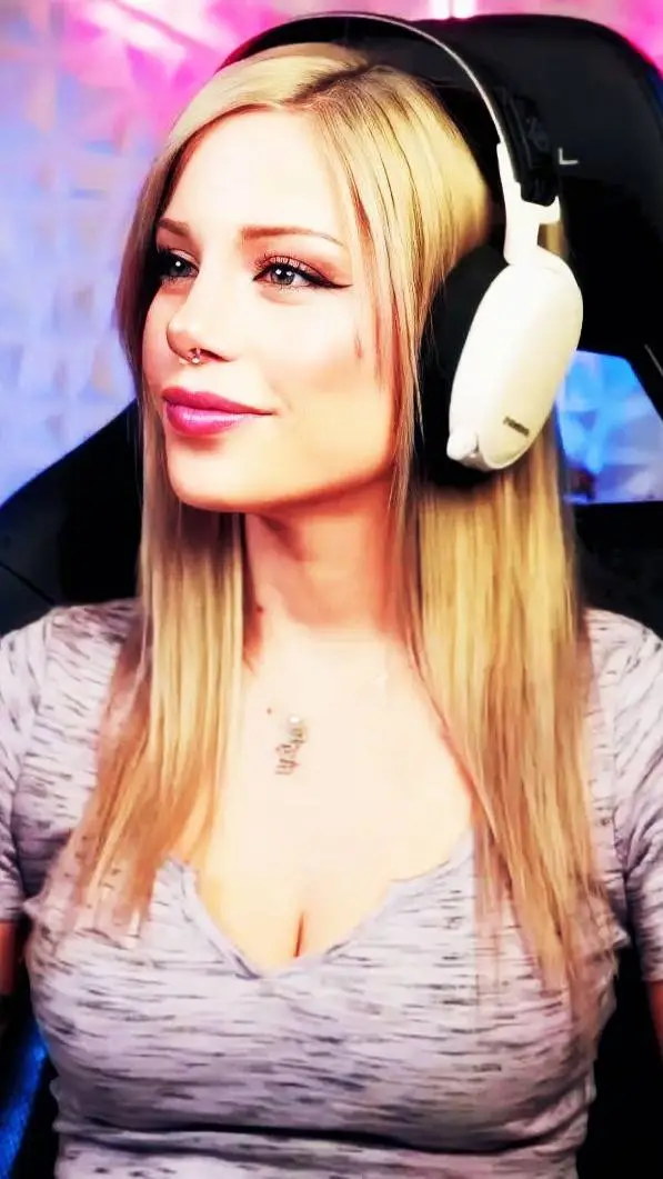 Talkie AI - Chat with Biyin