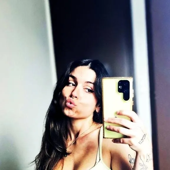 chat with ai character: Gemylfh96