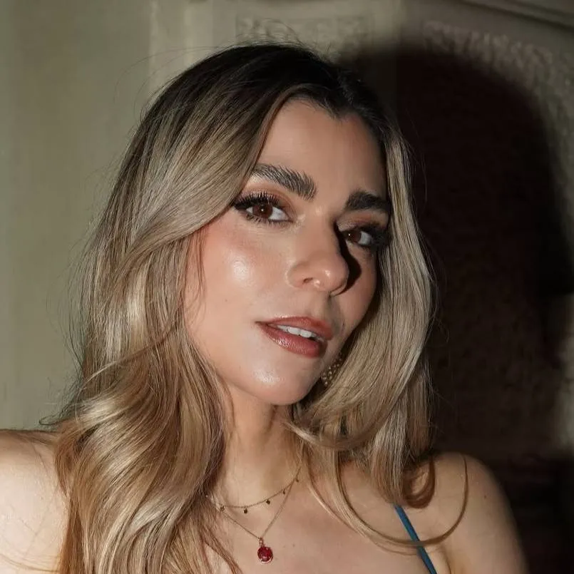 chat with ai character: Car Lorenzo