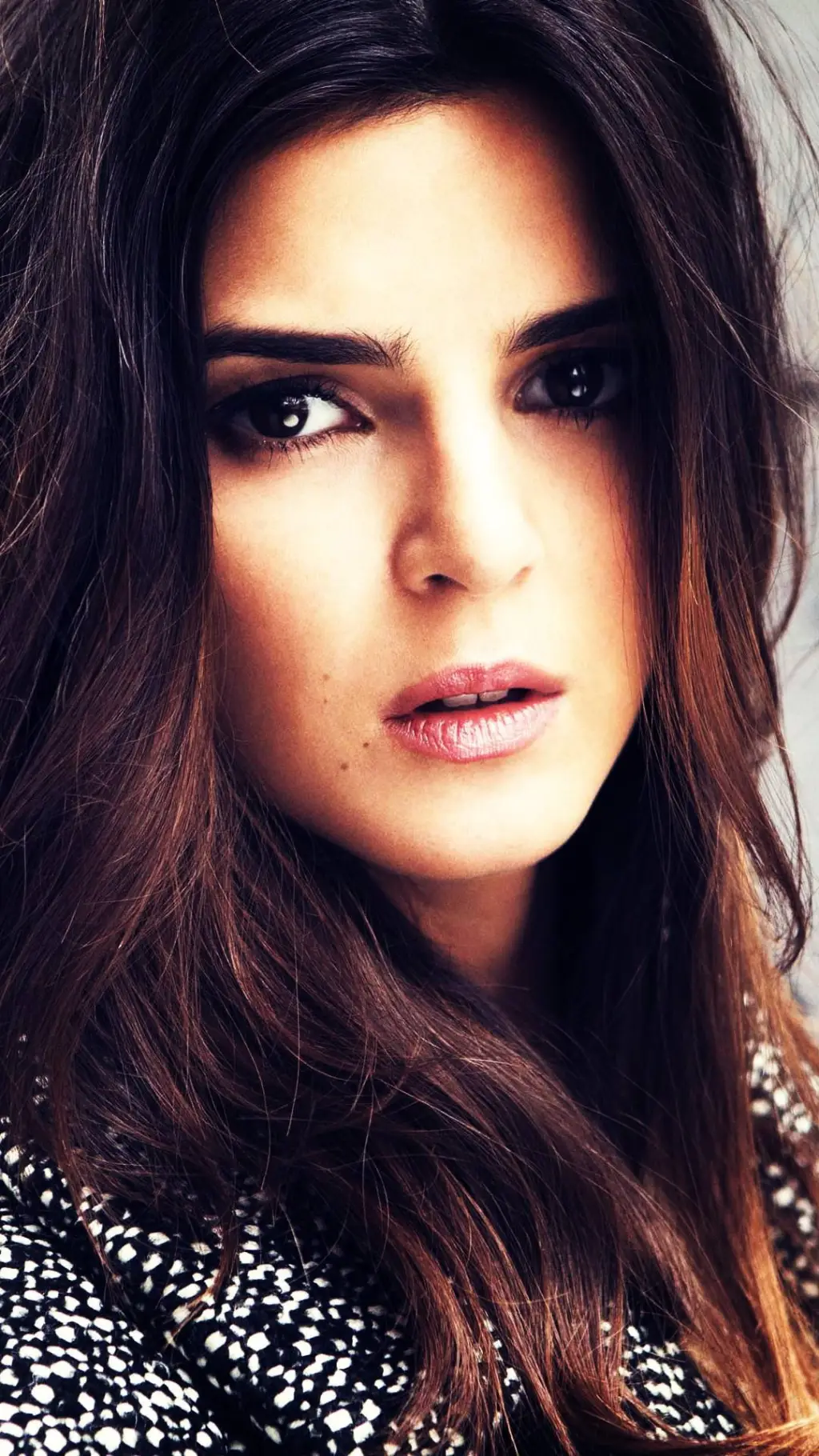 Talkie AI - Chat with Clara Lago