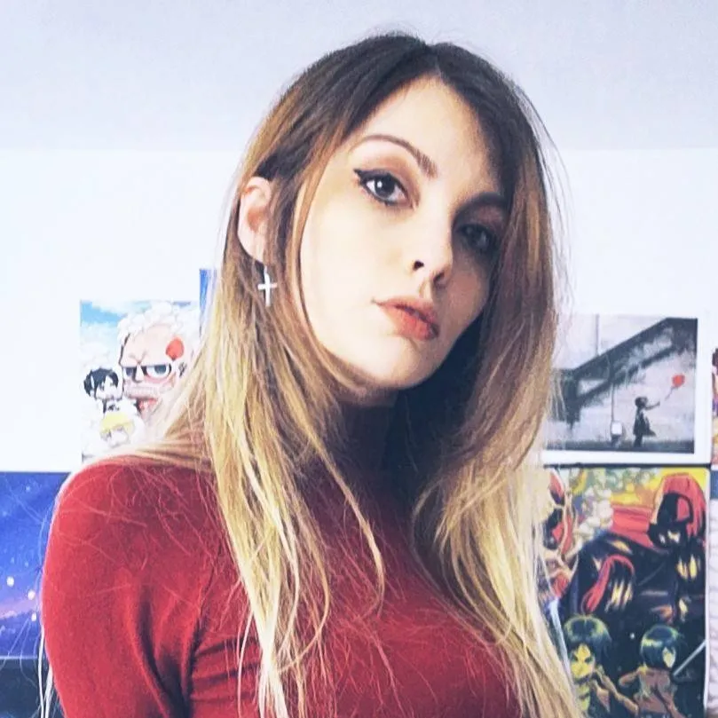 chat with ai character: Cristinini