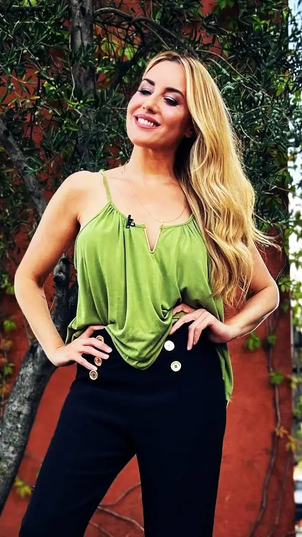 ai character: Berta Collado background