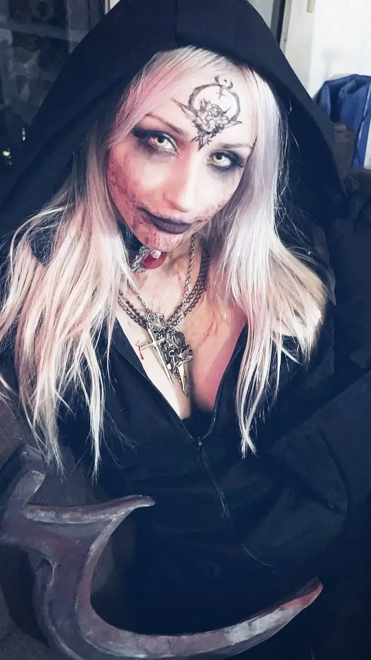 ai character: Titasama Vampiro background