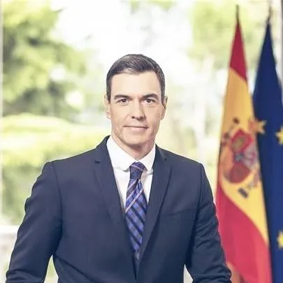 chat with ai character: Pedro Sánchez