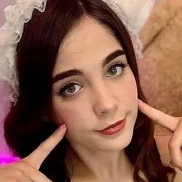 chat with ai character: Staryuuki Esclava