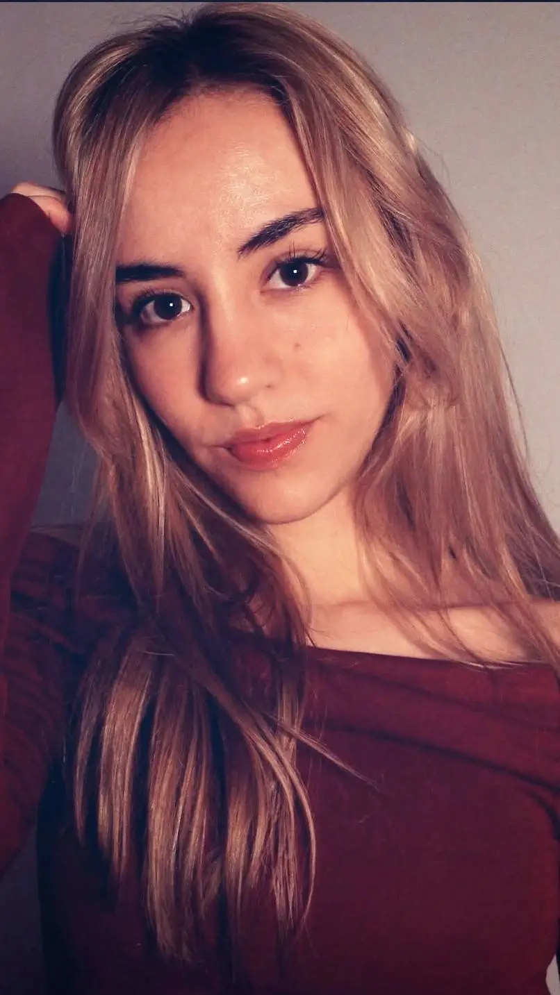 Talkie AI - Chat with Aroa ASMR
