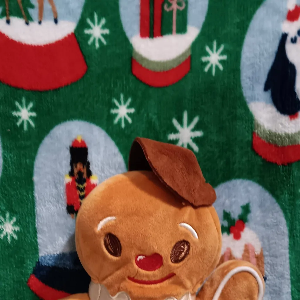 chat with ai character: gingy gingerbread